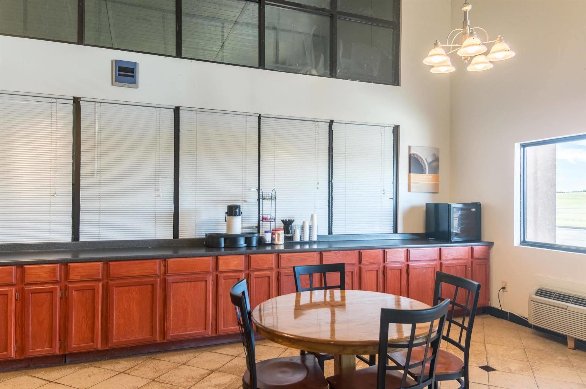Motel 6 Erick المظهر الخارجي الصورة